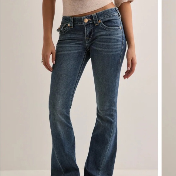 TRUE RELIGION NWT JOEY LOW RISE
FLARE JEANS Sz.28 MSRP $239 - Picture 2 of 14
